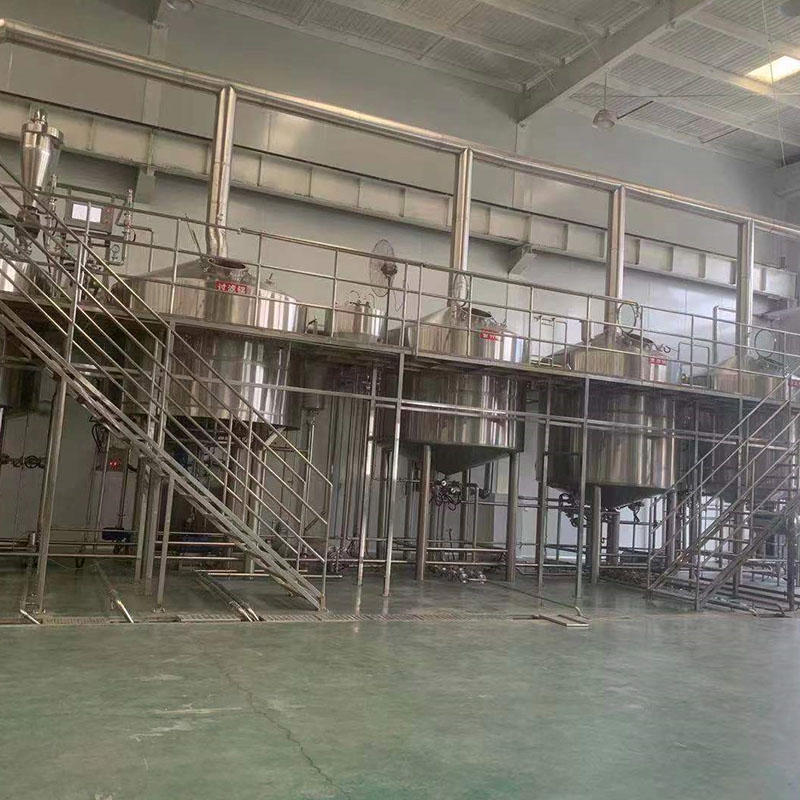 大连精酿啤酒设备厂—平面布置、设备设计、制造、调试、培训等一条龙服务_COPY